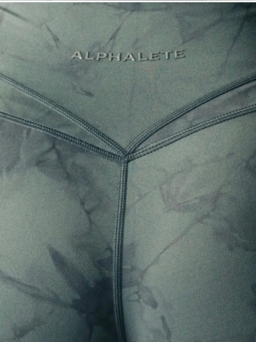 Alphalete Surface Pocket Leggings in tie dye green 29.5 in inseam - Picture 4 of 14